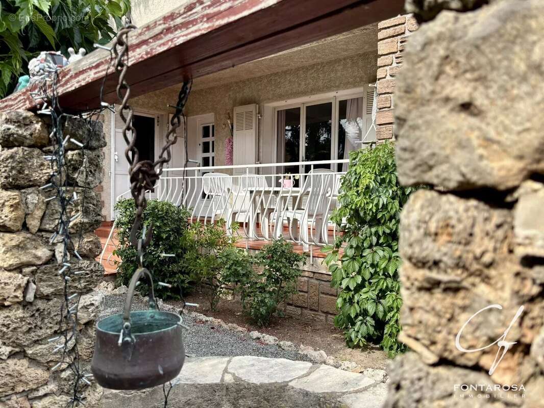 Maison à FREJUS