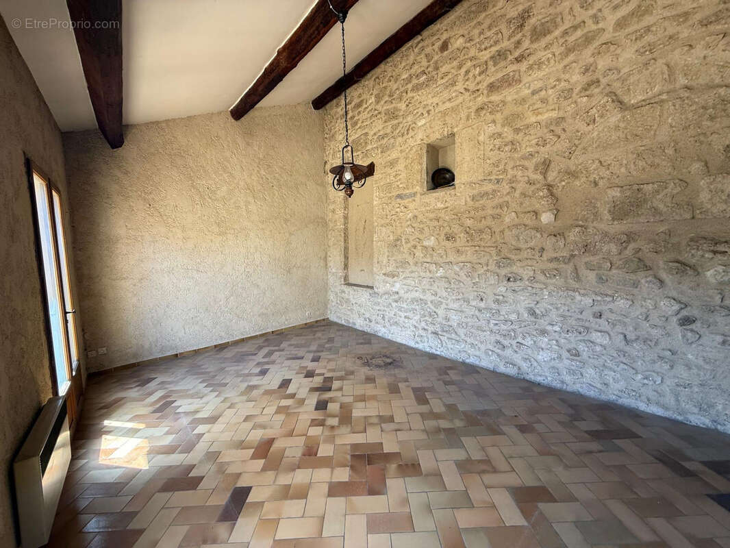Maison à MONTAGNAC