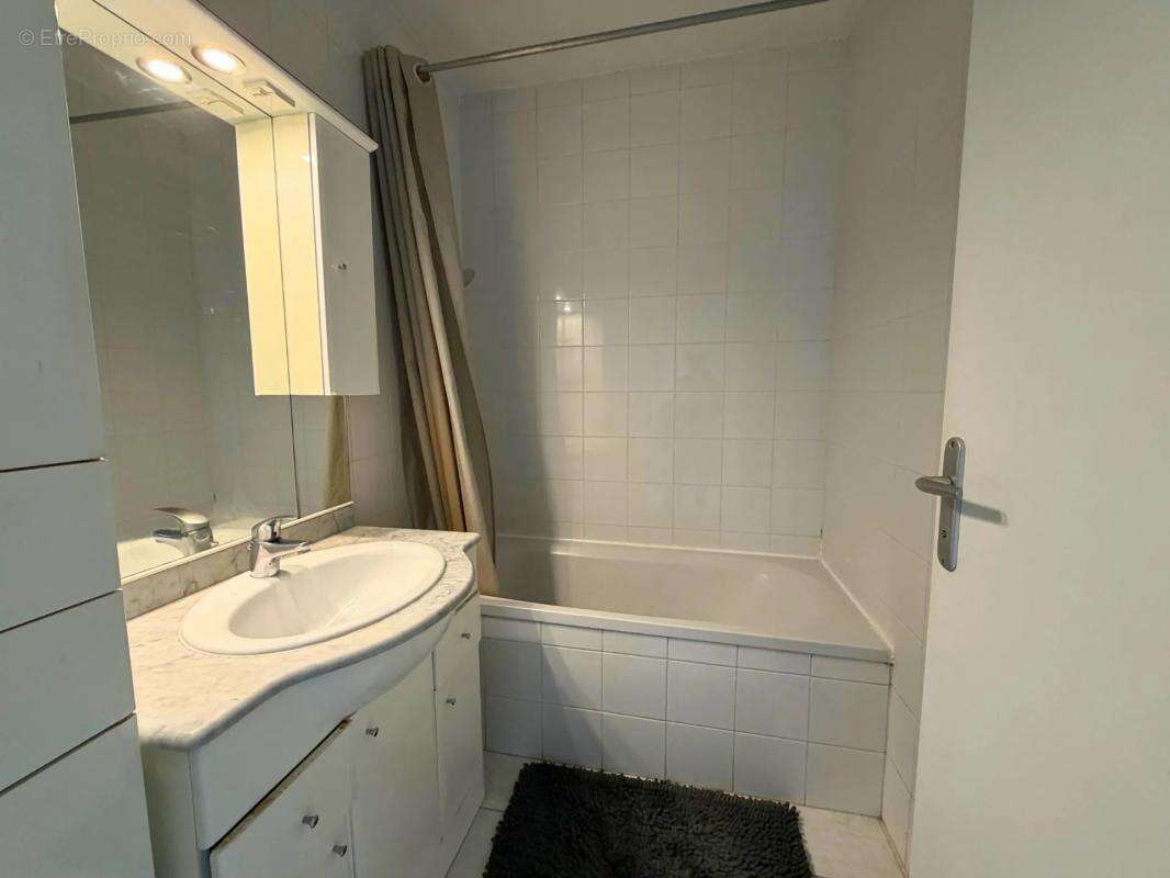 Appartement à RILLIEUX-LA-PAPE