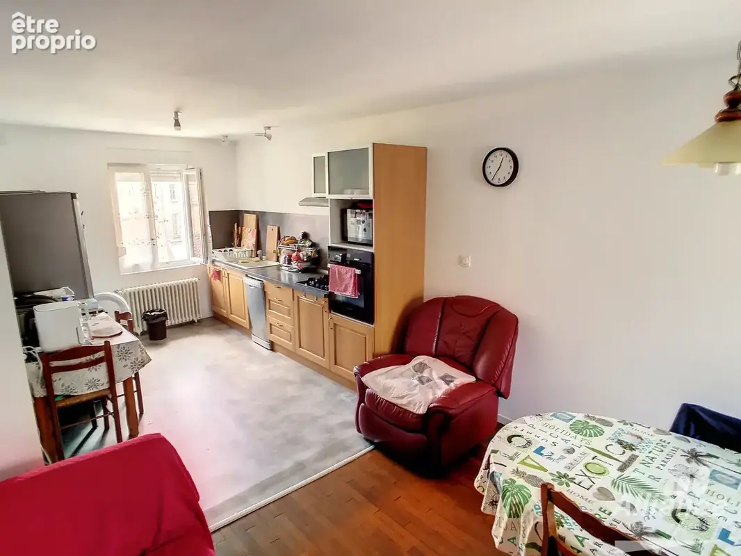 À vendre 358500€ à Montbéliard : immeuble de 250m2 - photo 12