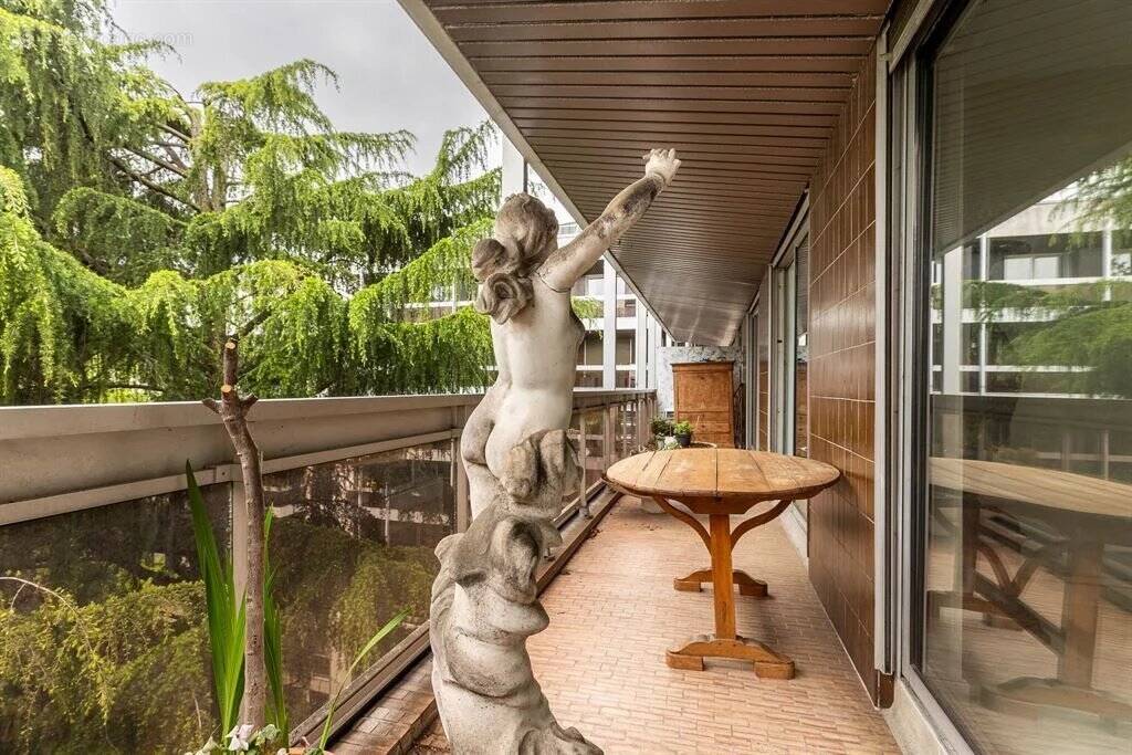 Appartement à PARIS-6E