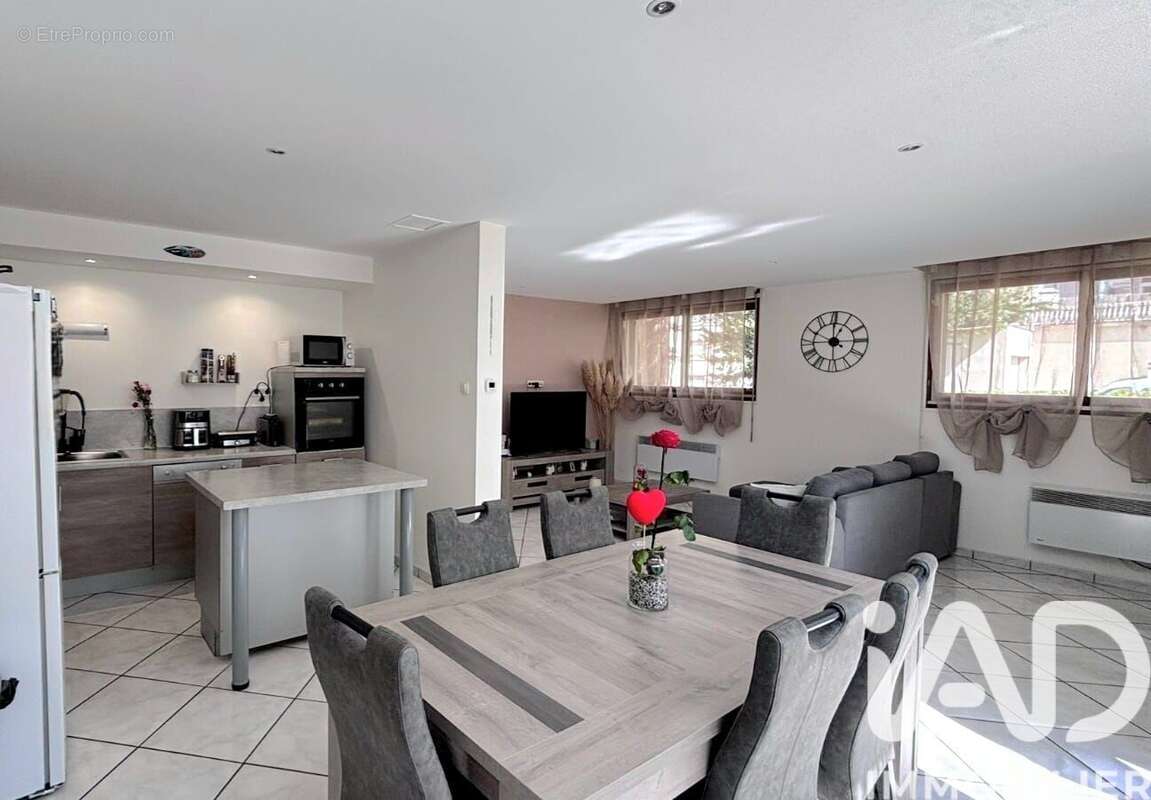 Photo 4 - Appartement à SAINT-CHAMOND