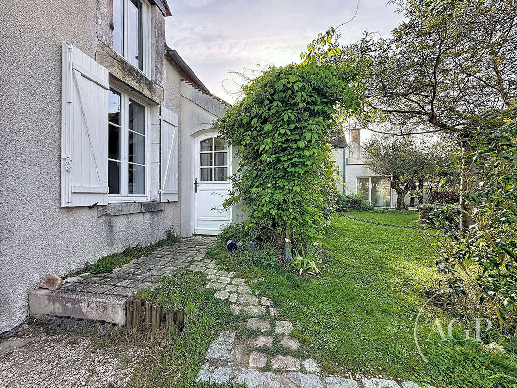 Maison à SAINT-DENIS-EN-VAL