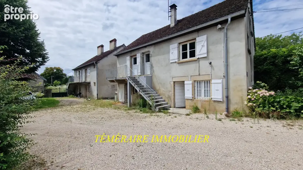 Axe Champagnole / Lons - Ensemble immobilier composé de 3 Maisons - photo 7