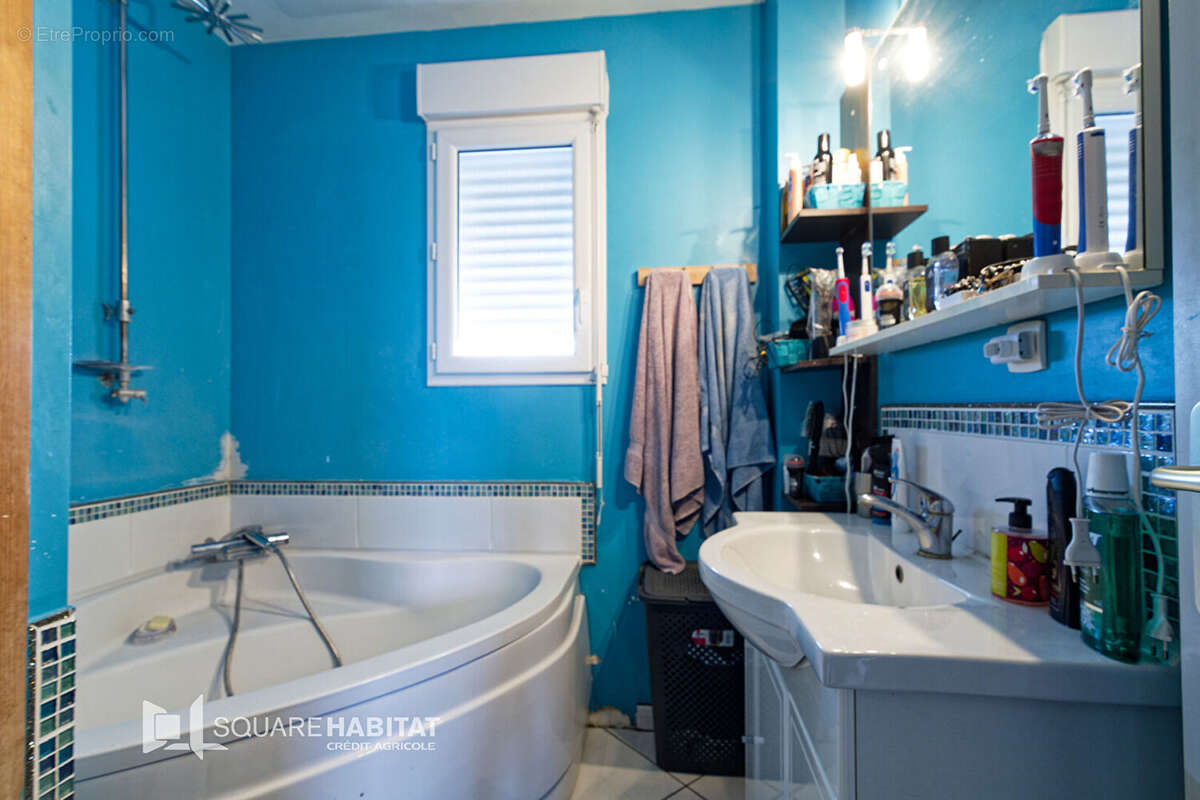 Maison à LANDELLES-ET-COUPIGNY