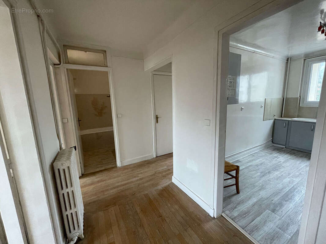 Appartement Le Raincy 4 pièce(s) 70.49 m2 - photo 4