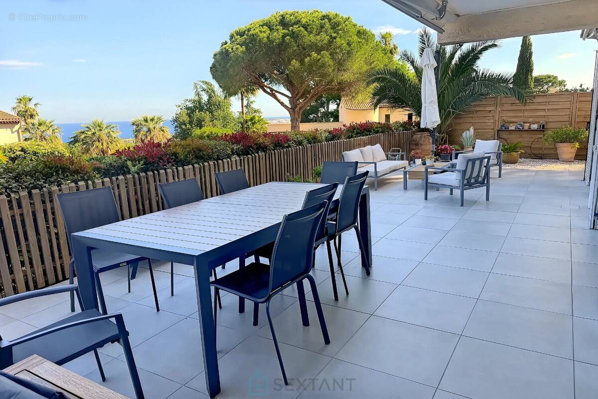 Appartement à VILLENEUVE-LOUBET