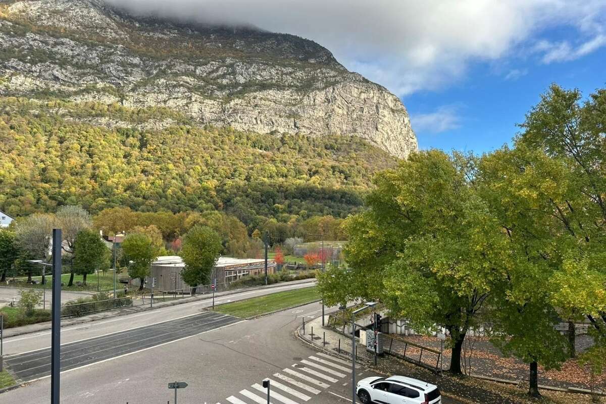 Appartement à SAINT-EGREVE