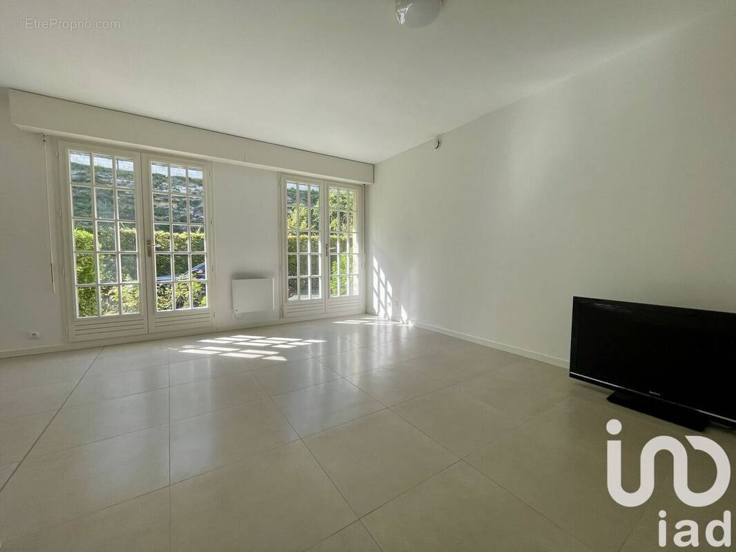 Photo 1 - Appartement à LE PECQ