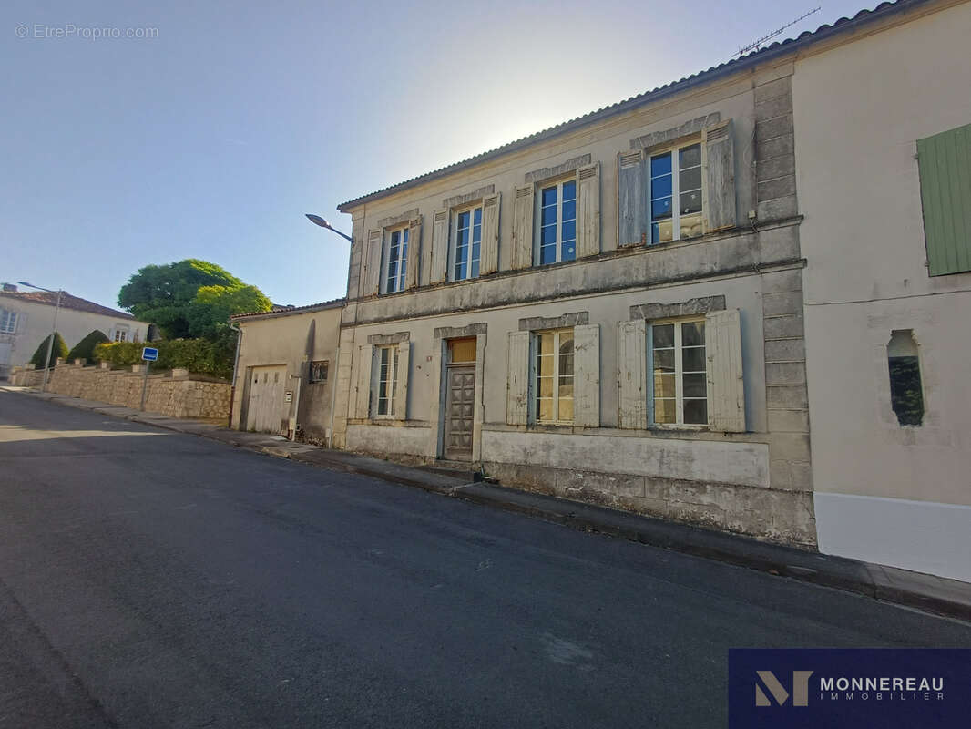 Maison de bourg a rehabiliter - photo 15
