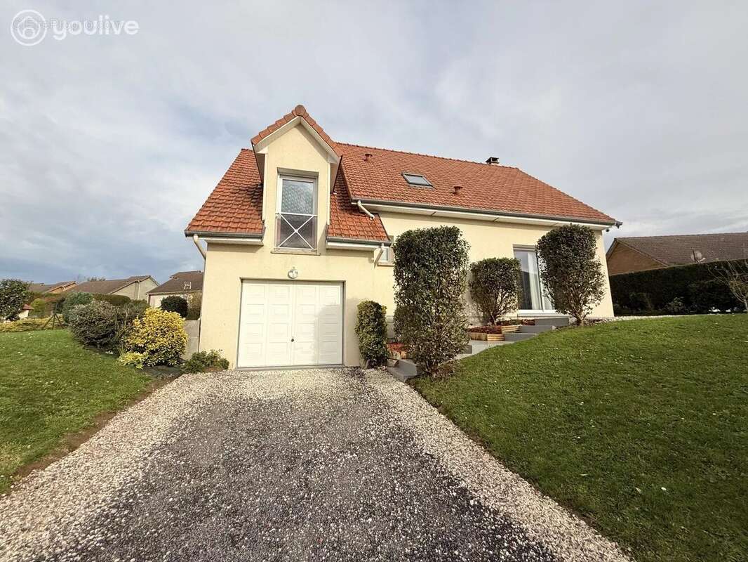Maison à CANY-BARVILLE