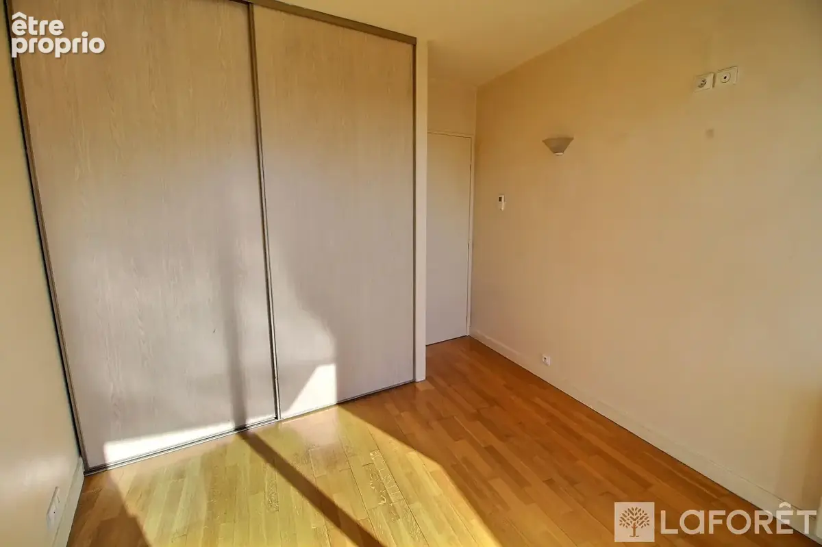 Appartement La Garenne Colombes 3 pièce(s) 60 m2 - photo 9