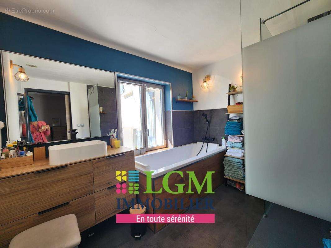 Maison à BOISSET-ET-GAUJAC