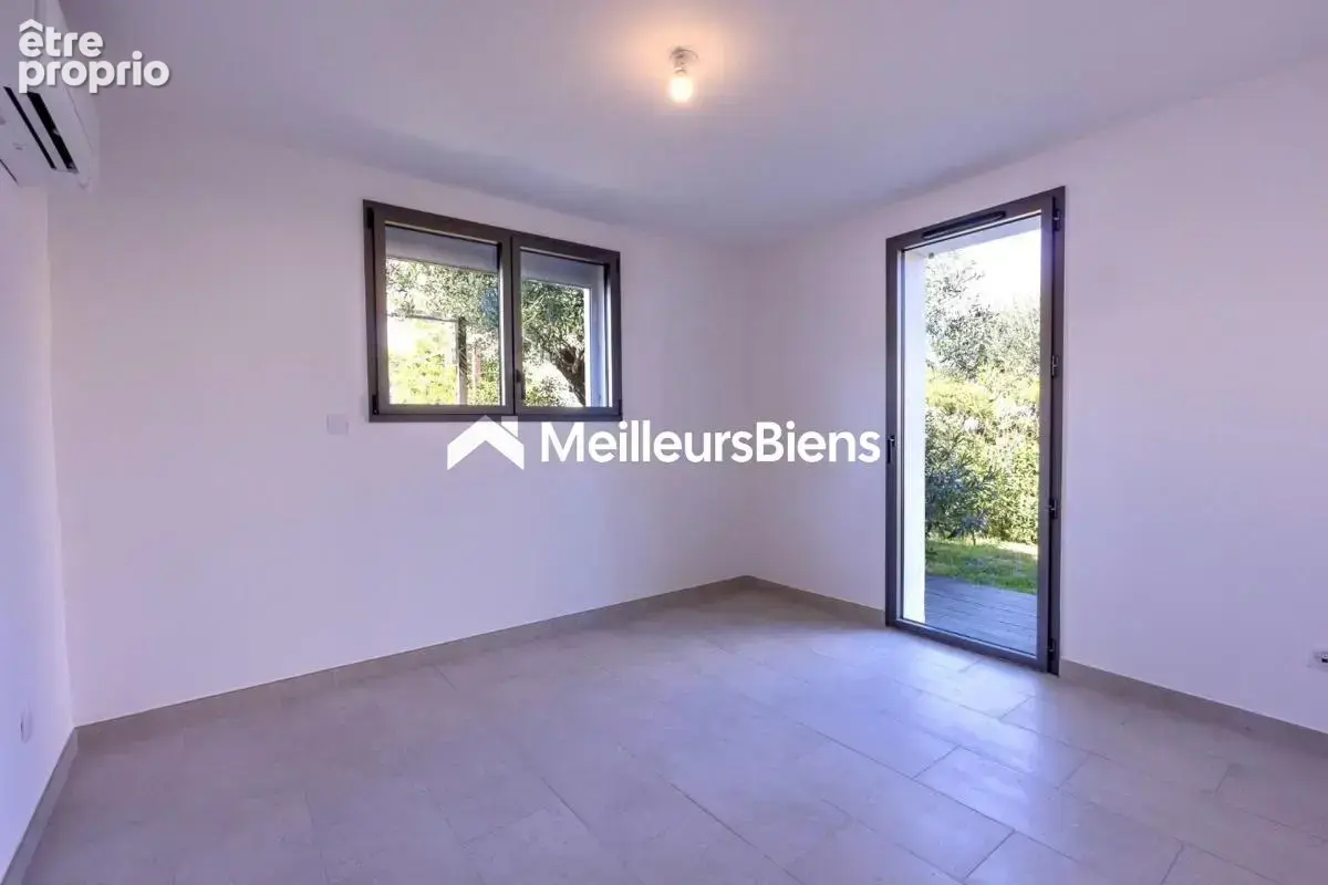 Golfe de Saint-Tropez - Les Issambres -Appartement 100m2 rez de jardin vue mer & mer à pied ! - photo 18