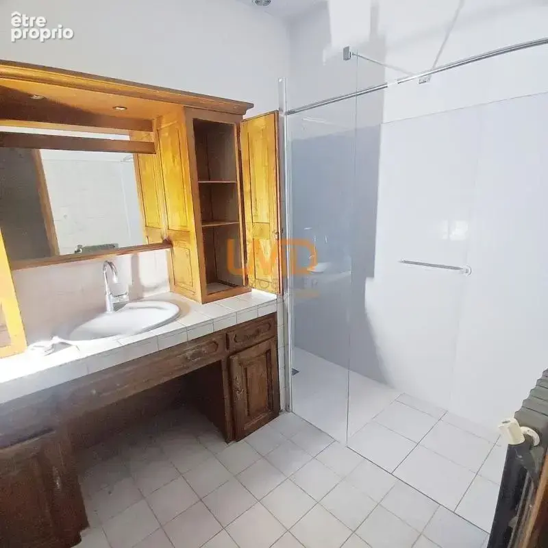 Lezan  maison de 98 m2 et 160 m² de potentiel - atelier et combl - photo 9