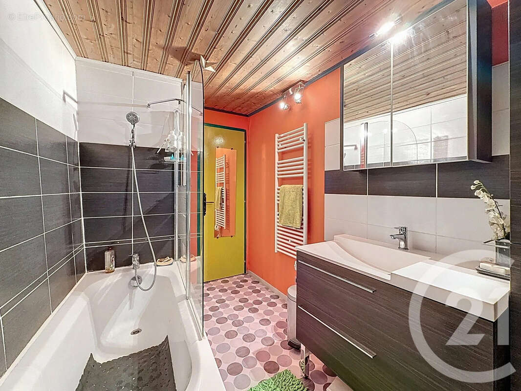 Appartement à TANINGES