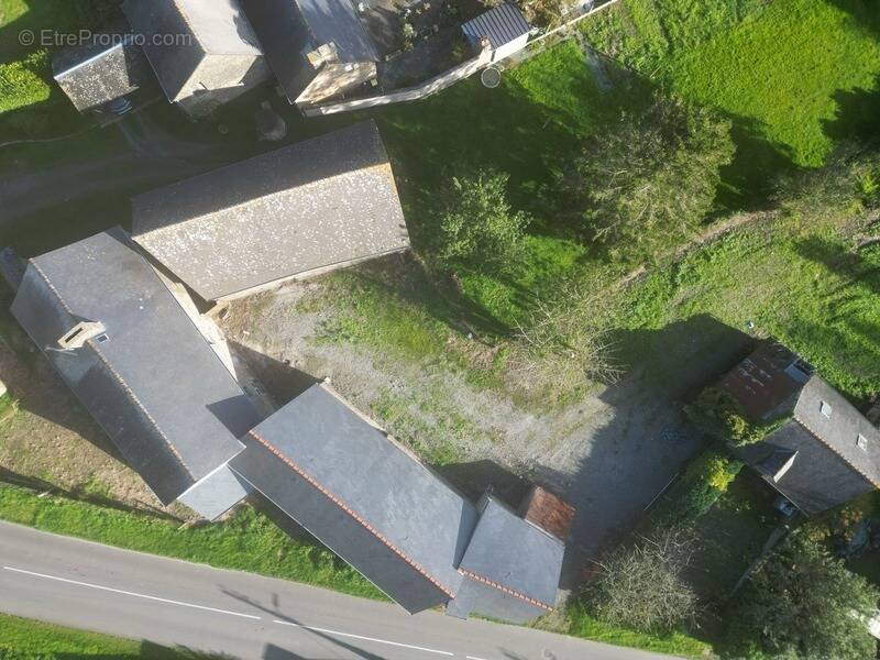 Maison à SAINT-GEORGES-DE-GREHAIGNE