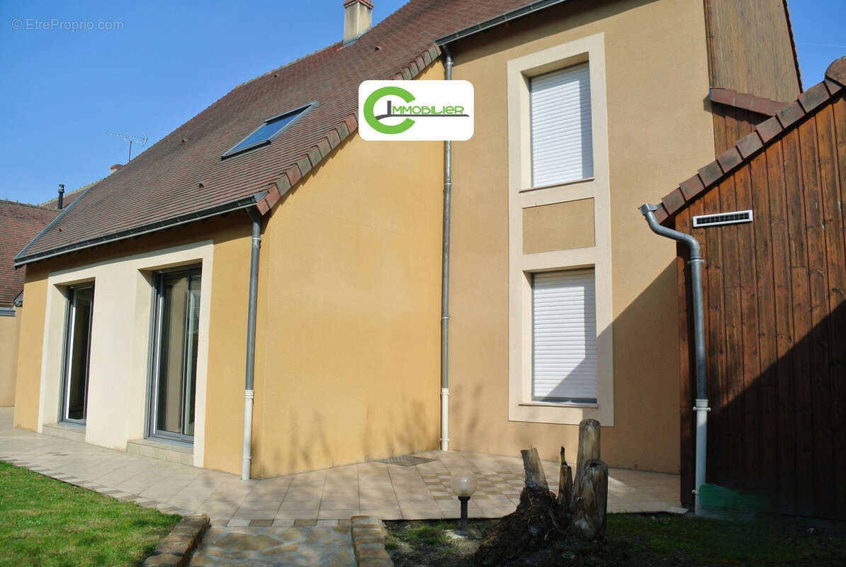 Maison à LA FERTE-BERNARD