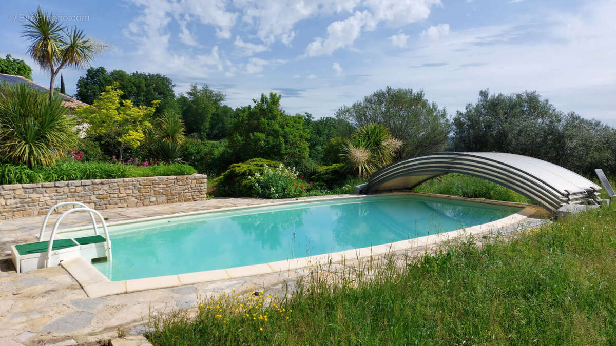 Maison à CRUVIERS-LASCOURS