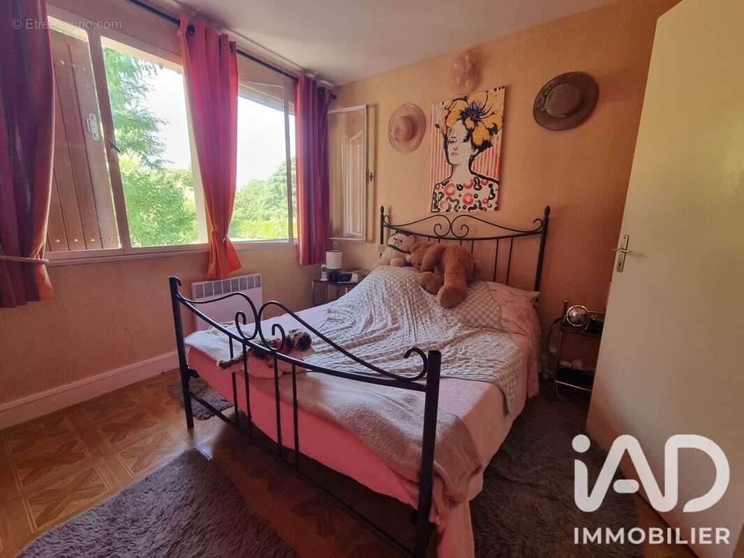 Maison 95 m² à Saint-Pierre-D'exideuil  - photo 7