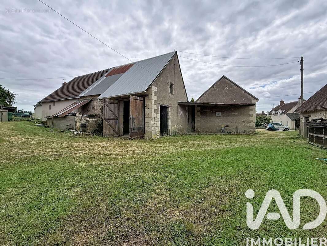 Maison 258 m² à Saint-Romain-Sur-Cher  - photo 9