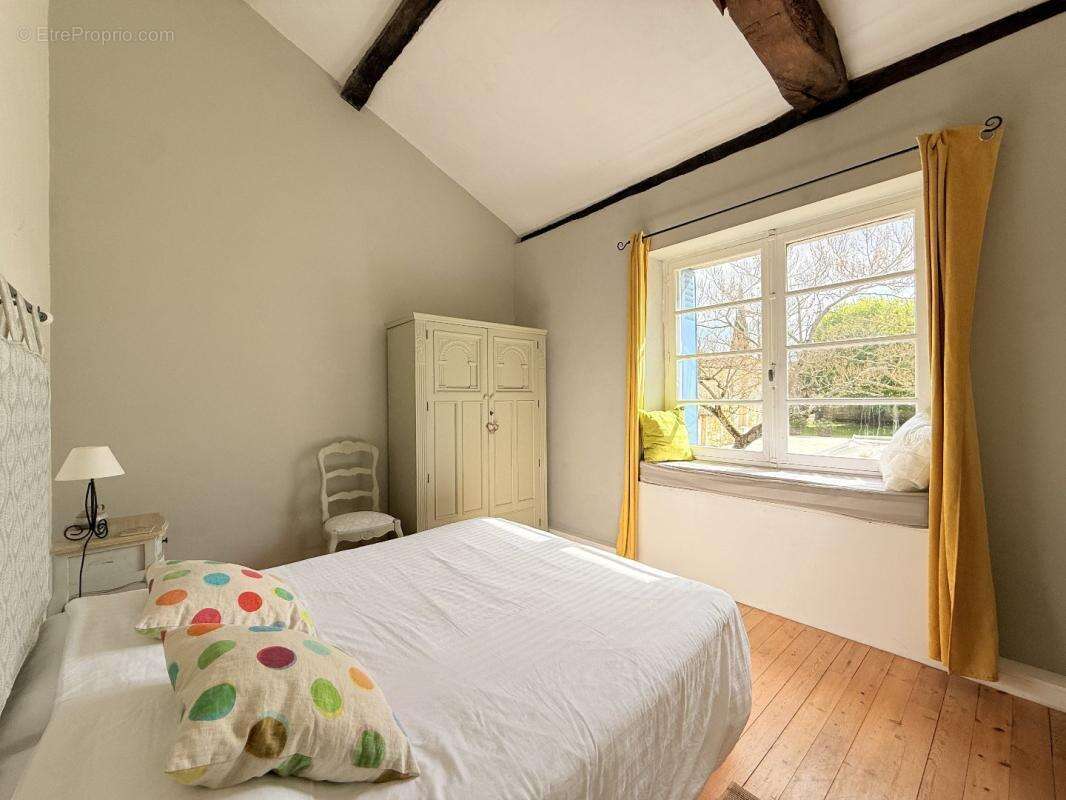 Maison à CHATEAUNEUF-SUR-CHARENTE