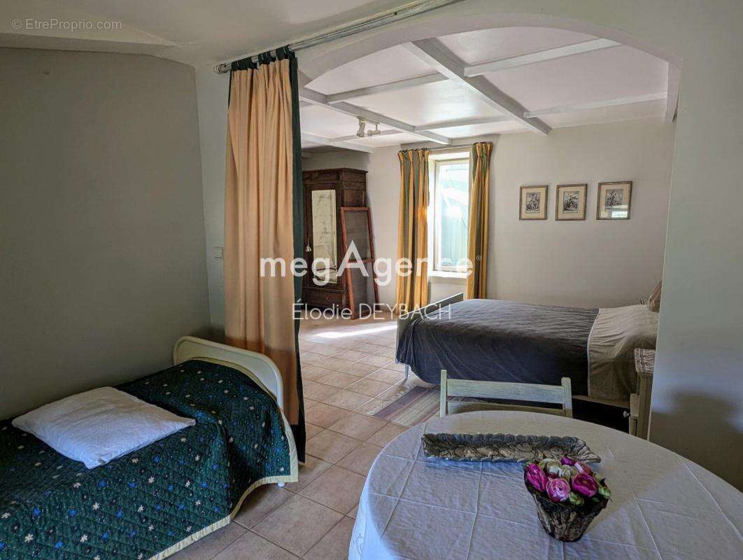 Maison à MASSAC