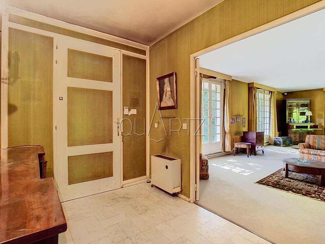 Maison à VERSAILLES