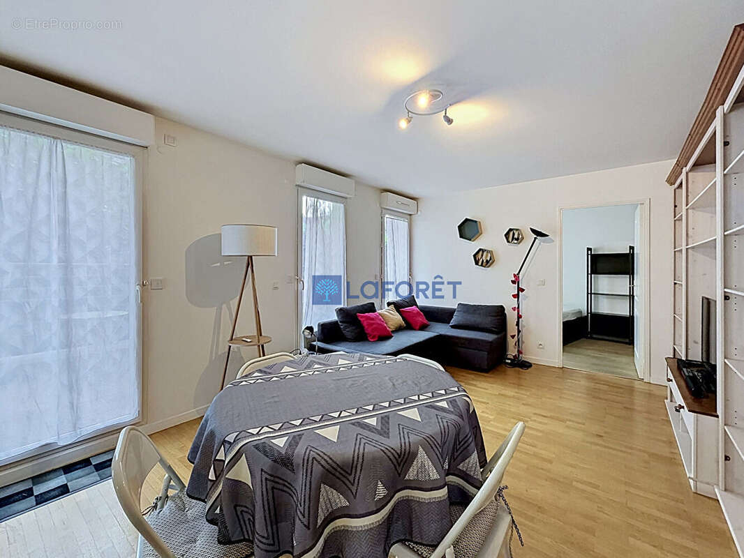 Appartement à SURESNES