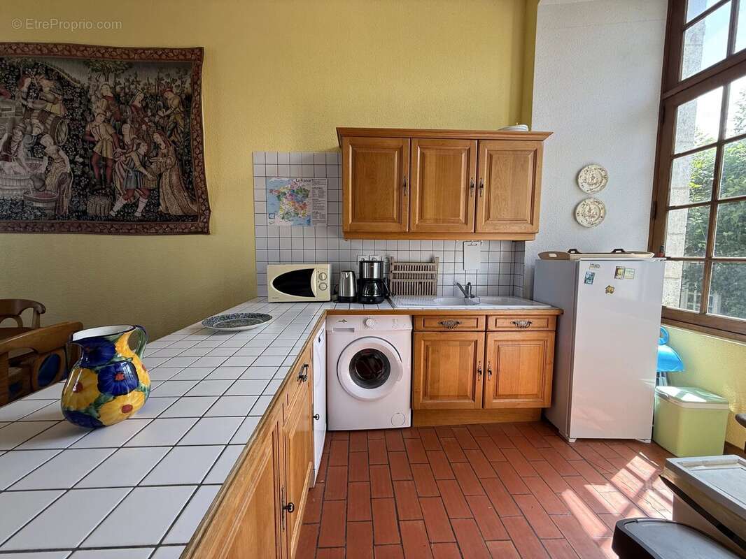Propriété de caractère au sein d’un château – En exclusivité chez Beaux Villages - photo 8