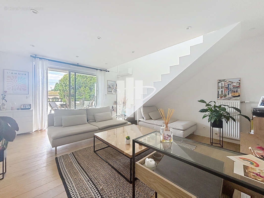 Appartement à FREJUS