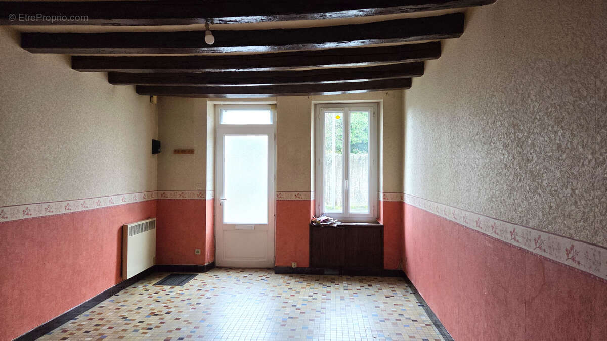 Maison à SAINT-LAURENT-DES-AUTELS