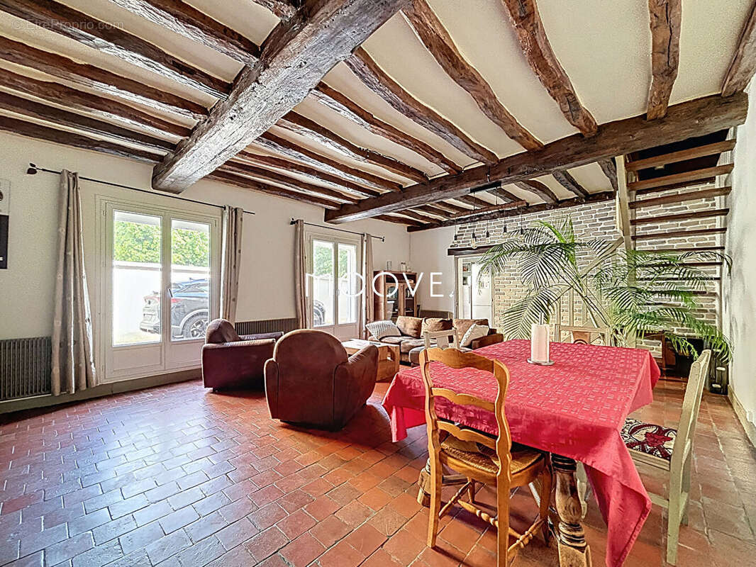 Maison à OISSEL