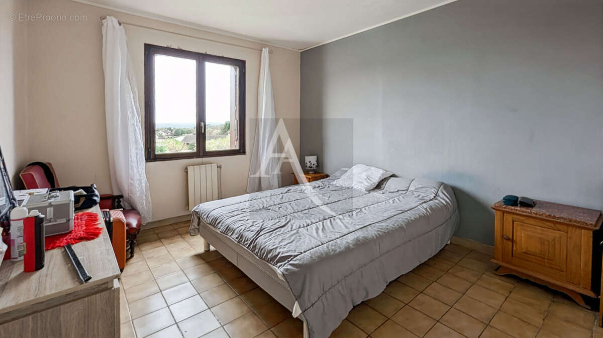 Maison familiale offrant de beaux volumes intérieurs - 5 chambres - 163 m2 - photo 9