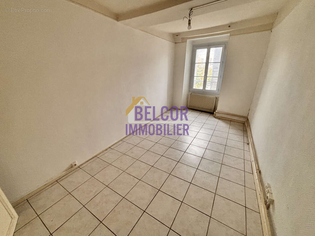 Maison à BEAUMONT-DU-GATINAIS