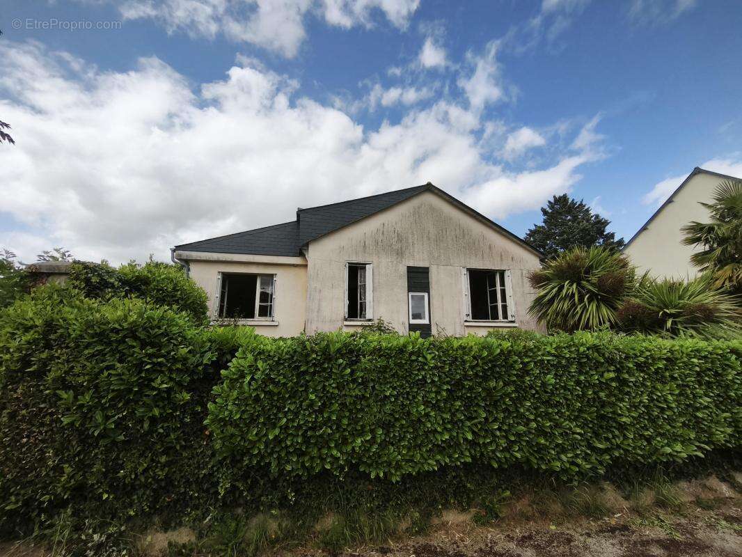 Maison à TINTENIAC