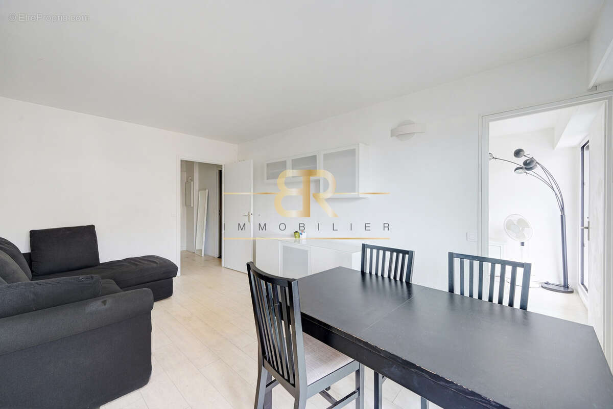 Appartement à PARIS-12E