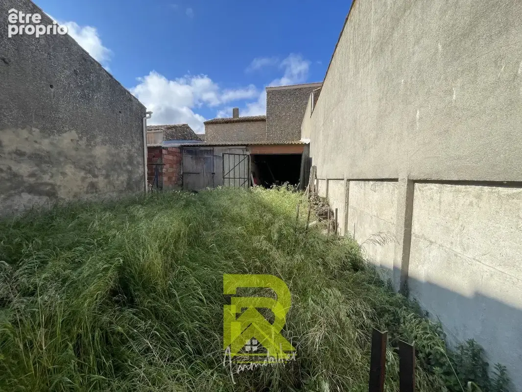 À vendre à Canet d?Aude : un lot avec potentiel de rénovation - photo 2
