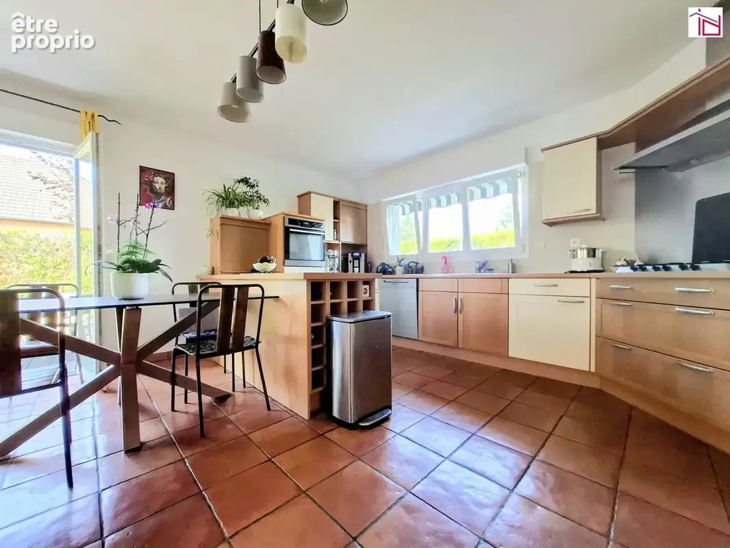 Maison 7 pièces 213 m² à vendre à Zillisheim (68720) - photo 5