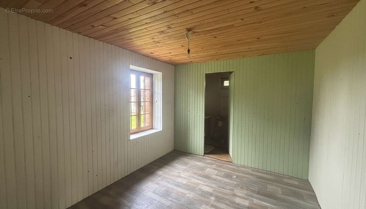 Maison à DAMVILLE