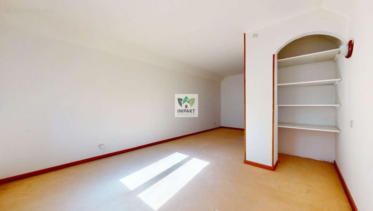 Maison à EVETTE-SALBERT