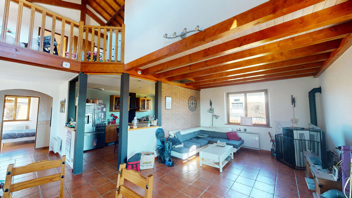 Maison à CRAPONNE-SUR-ARZON