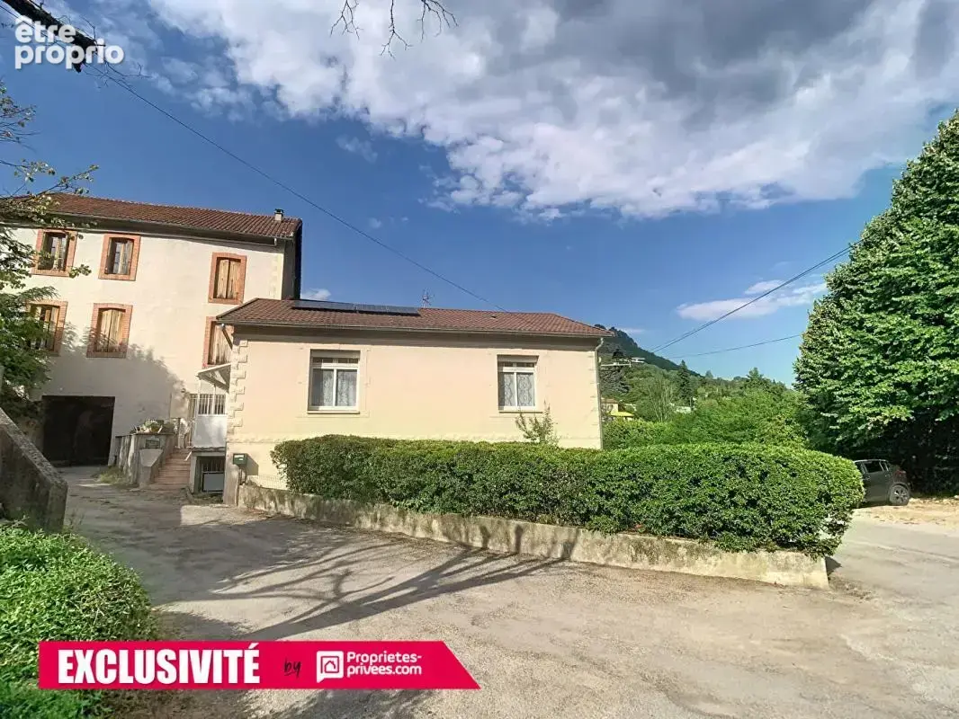 Maison à BEZ-ET-ESPARON