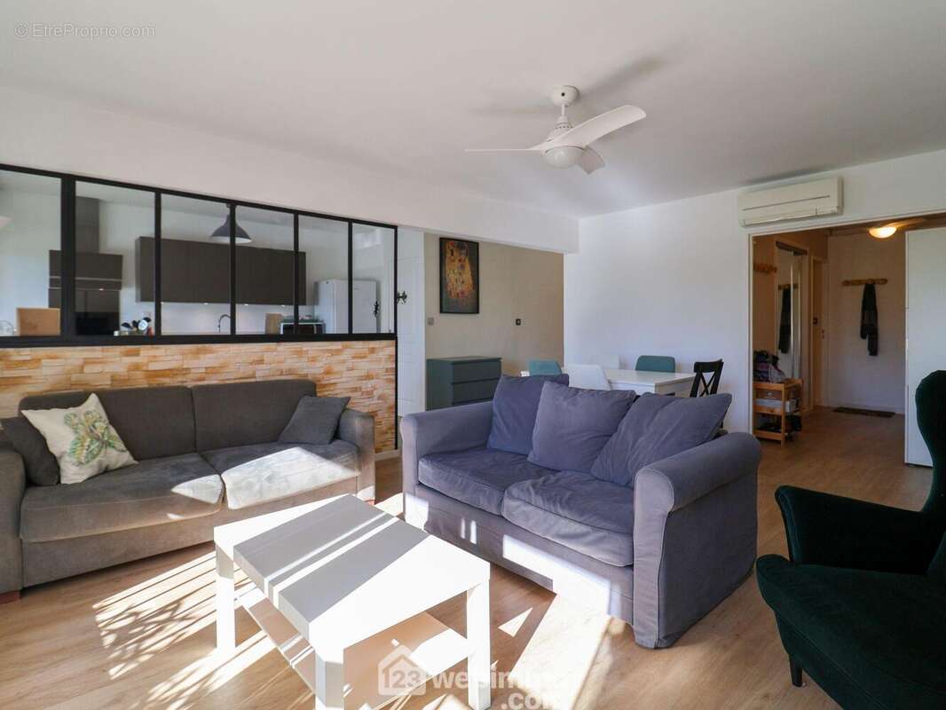 Appartement à MARSEILLE-9E