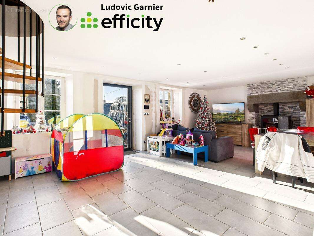 Maison à LE TEILLEUL