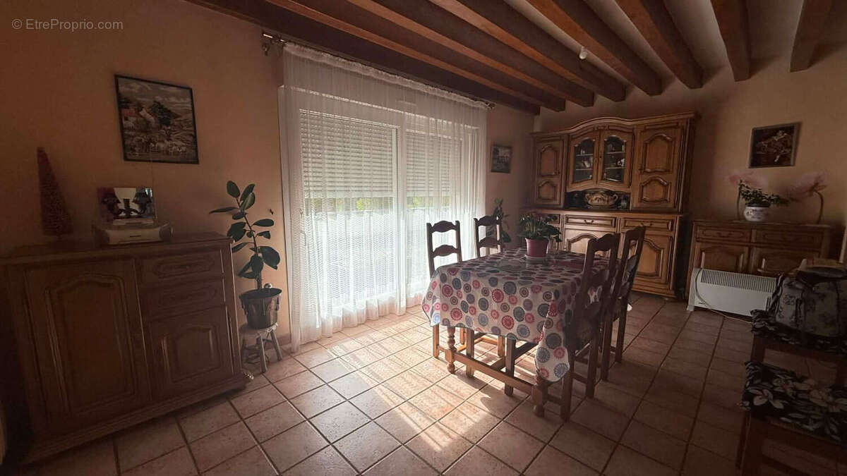 Maison à THORIGNE-SUR-DUE