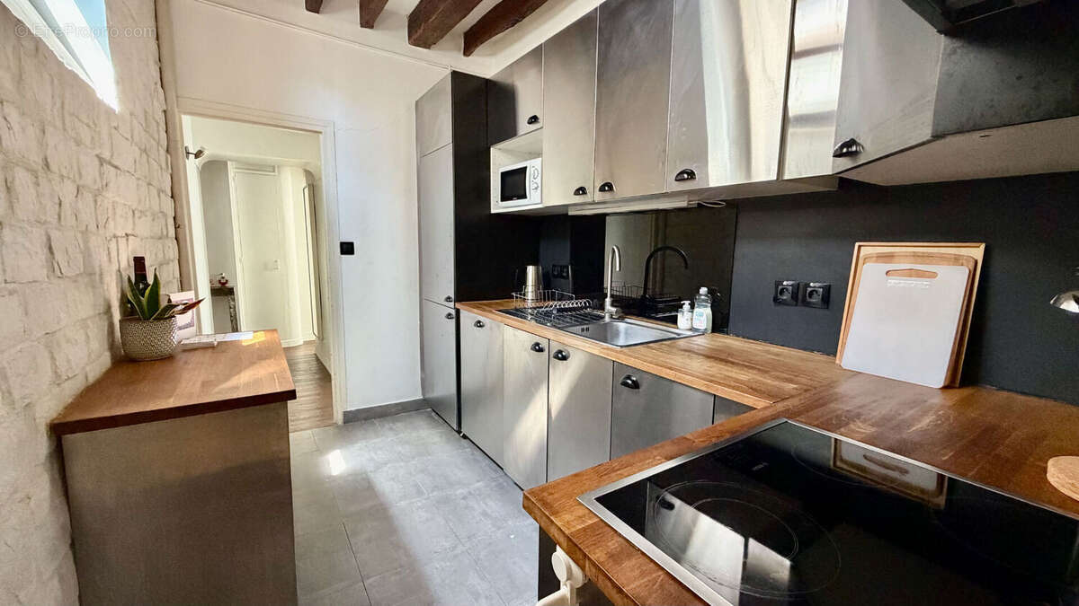 Appartement à PARIS-2E