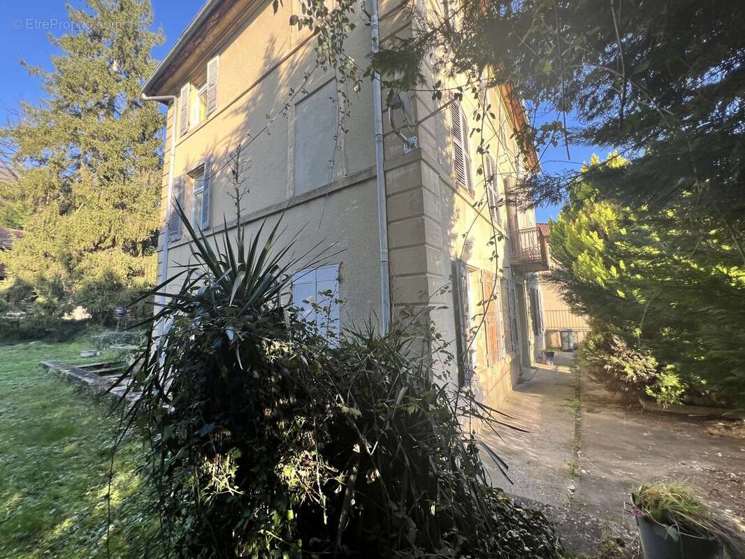 Maison à SAINT-LATTIER