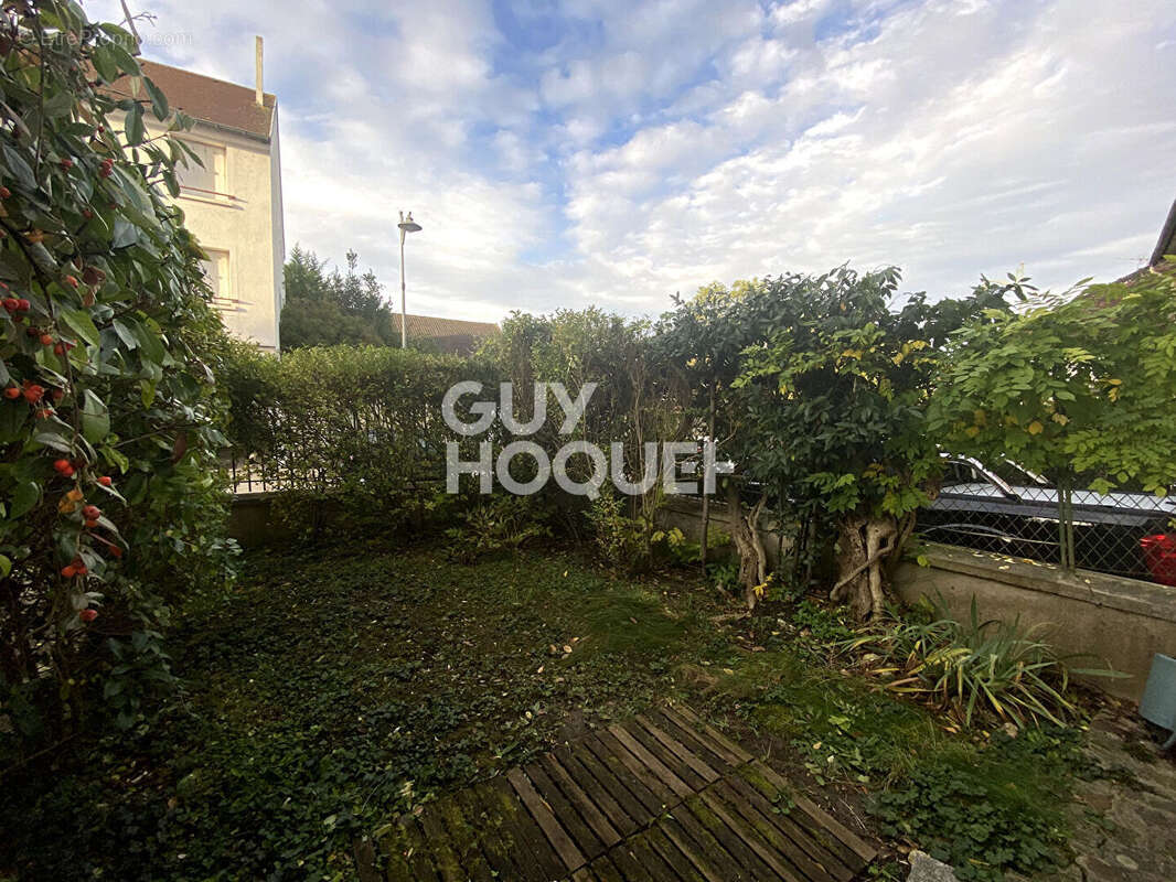 Appartement à BRIE-COMTE-ROBERT