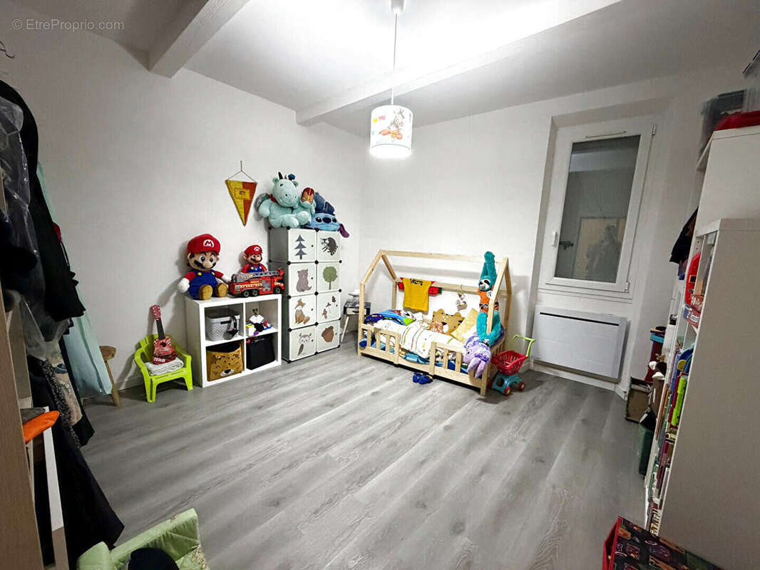 Maison à PEYNIER